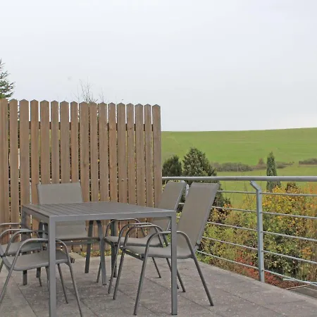 Holiday Eifelnatur - Haus 3-3 * Immerath